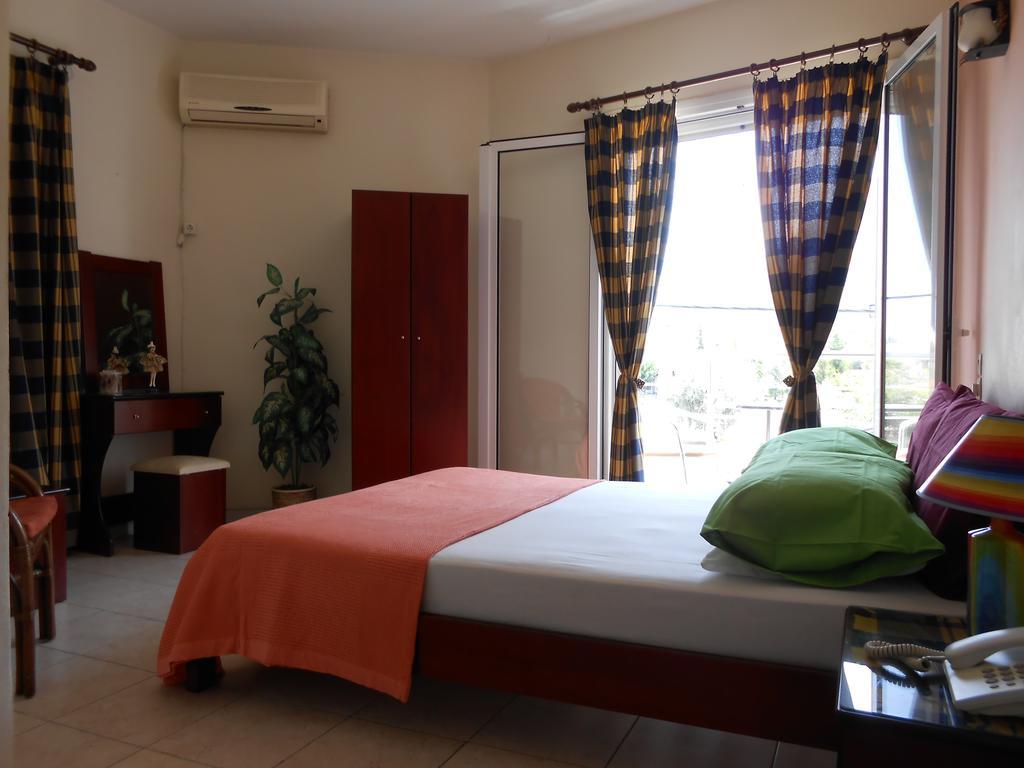 Hotel Neon Astron Kamena Vourla Zimmer foto
